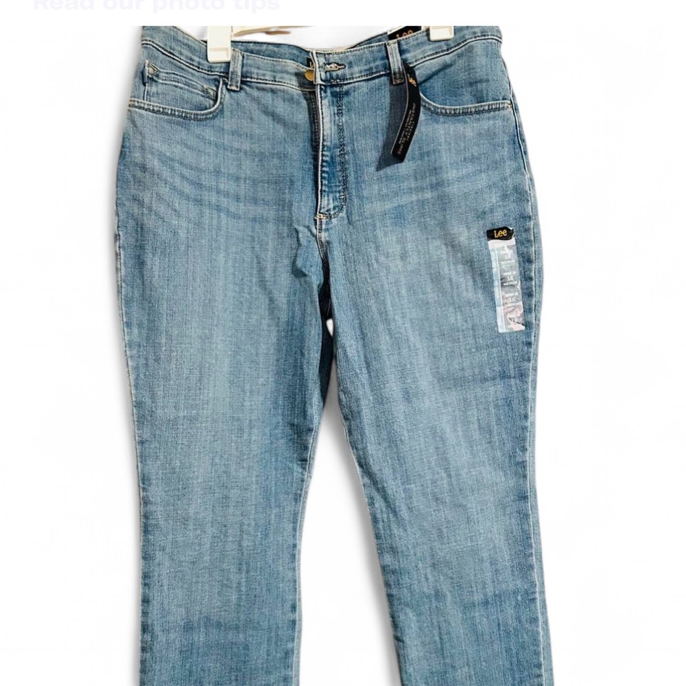 NWT Lee Women's Light Blue Straight Leg Jeans